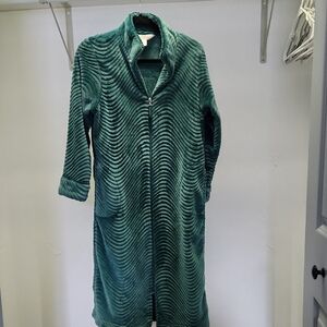 Womens Stan Herman Emerald Green Fleece Zip Up Robe.